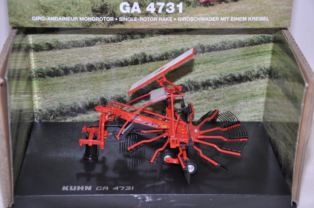 KUHN FC 3160 TCD Fabriqué par Universal Hobbies - Echelle 1/32